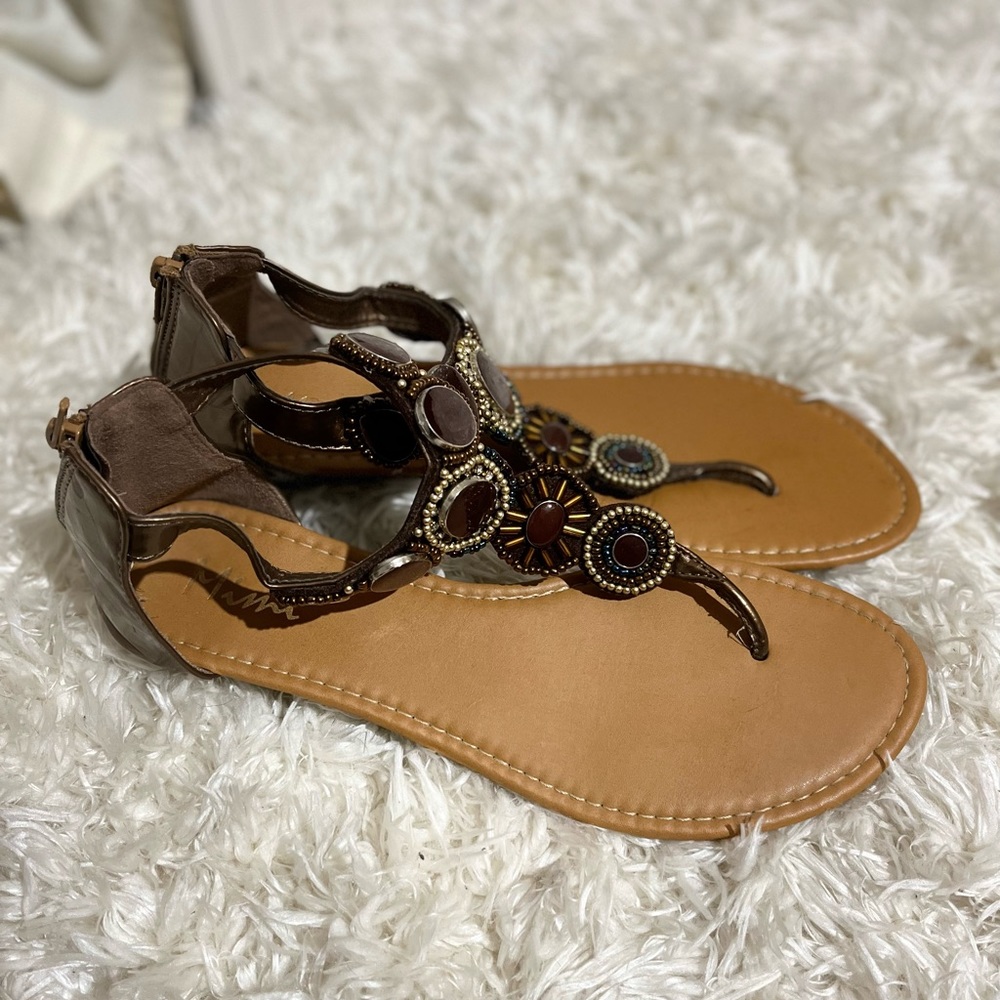 Mimi Gemmed Sandals Woman’s Size 9.5